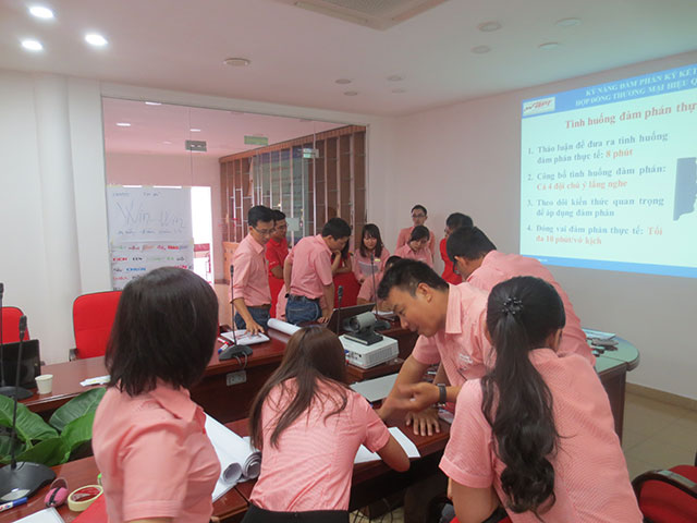 Kỹ năng đàm phán ký kết hợp đồng thương mại hiệu quả - Điện Quang (23.05.2015)